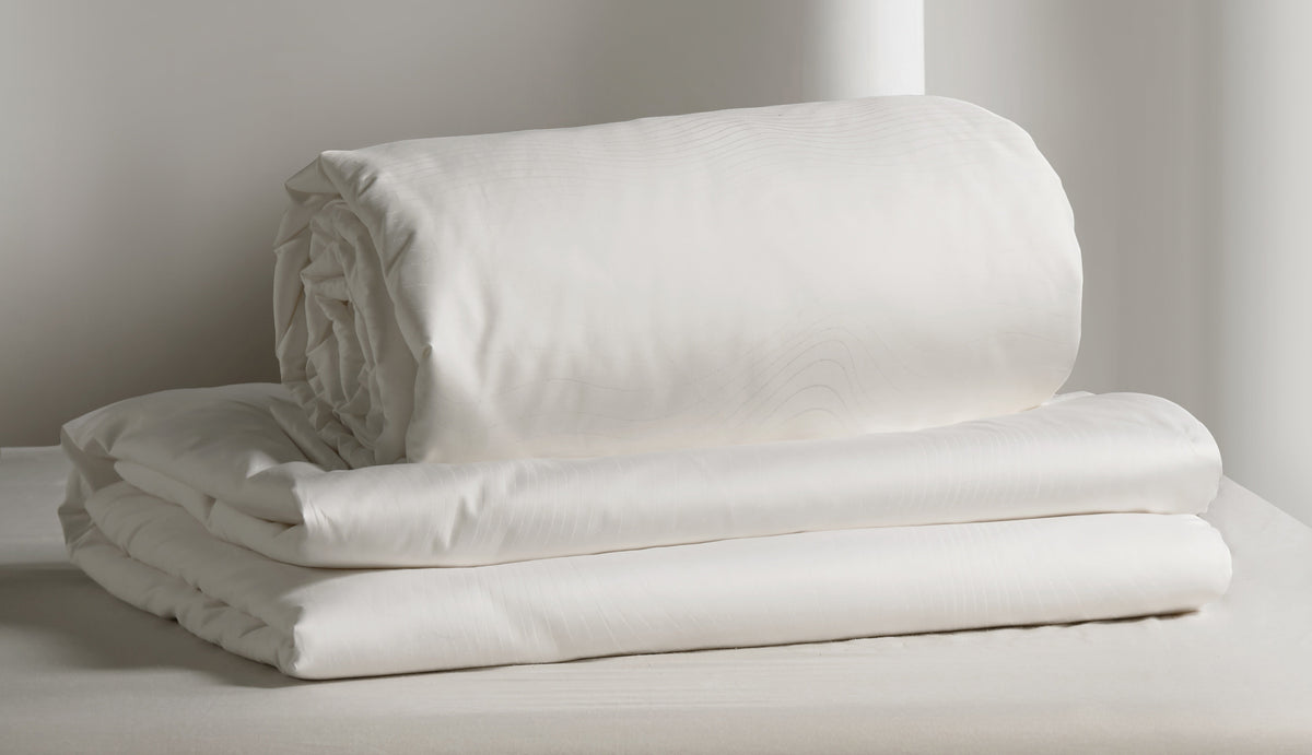 Silk vs Cotton vs Down: Which Duvet Is Best for You?