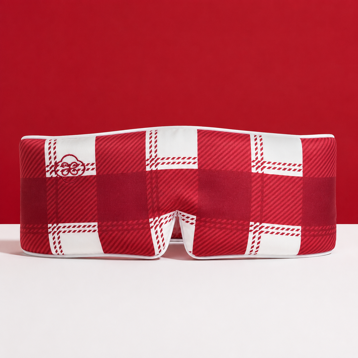 Pre-order: Cocoon Eye Blanket